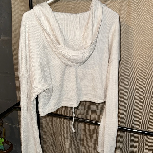 Medium crop waffle knit long wide sleeve with tie front cream color size medium - Picture 3 of 3
